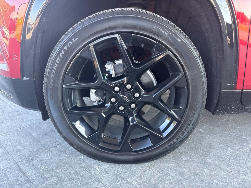 Used 2026 Chevrolet Traverse RS w/ LPO, Floor Liner Package FWD image 16