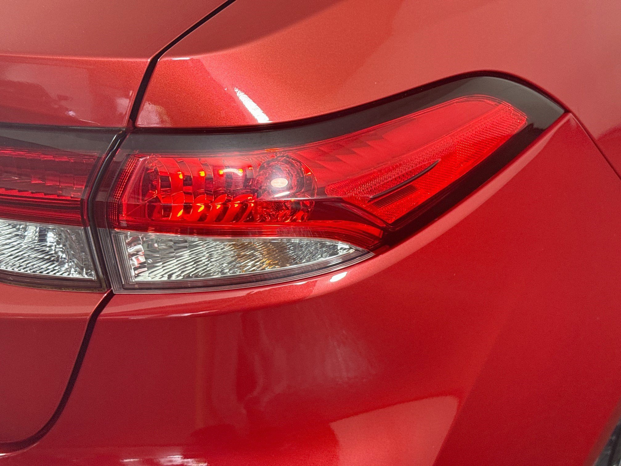 Used 2020 Toyota Corolla LE FWD image 33