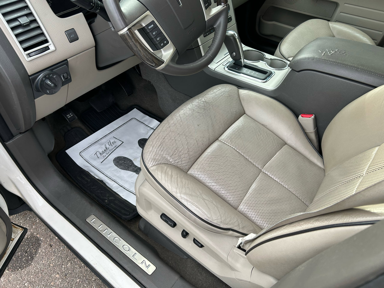 Used 2008 Lincoln MKX FWD image 10