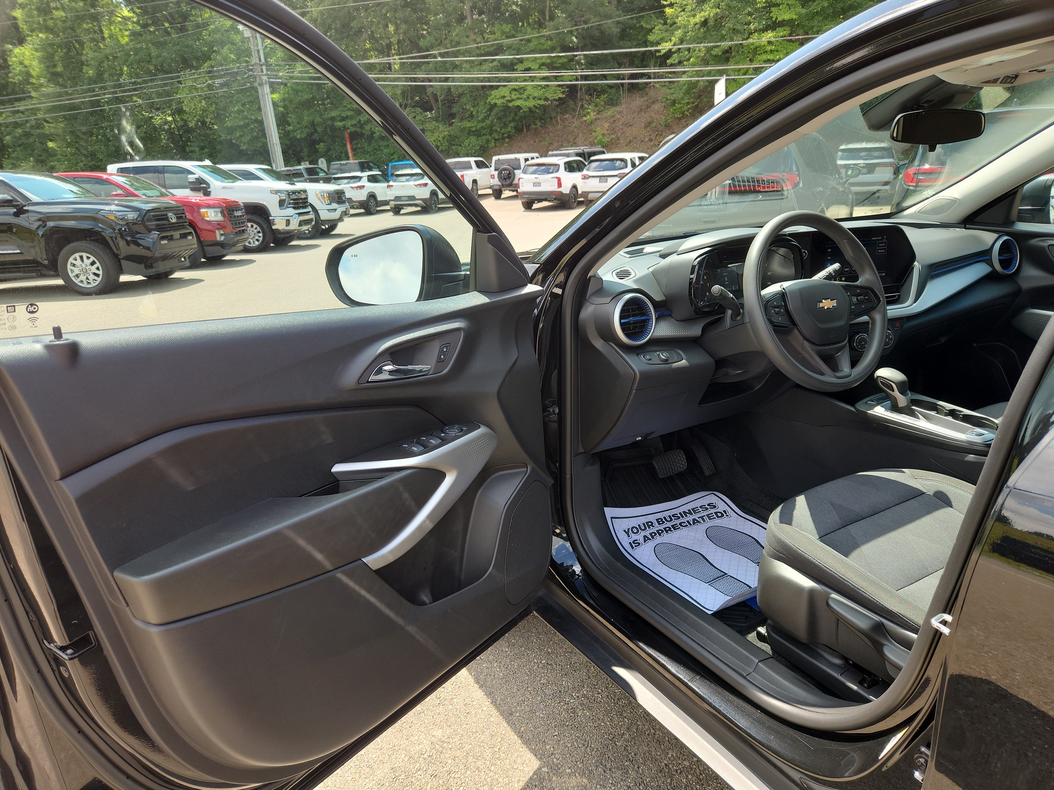 Used 2024 Chevrolet Trax LS w/ Driver Confidence Package FWD image 20