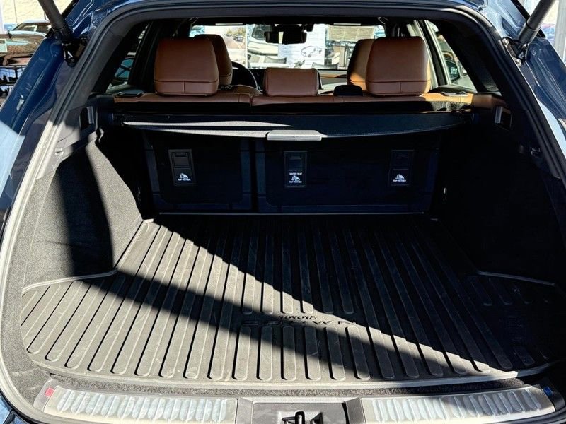 Used 2026 Toyota Crown Signia w/ Advanced Technology Package image 7