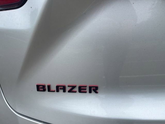 Used 2022 Chevrolet Blazer LT w/ Redline Edition FWD image 11