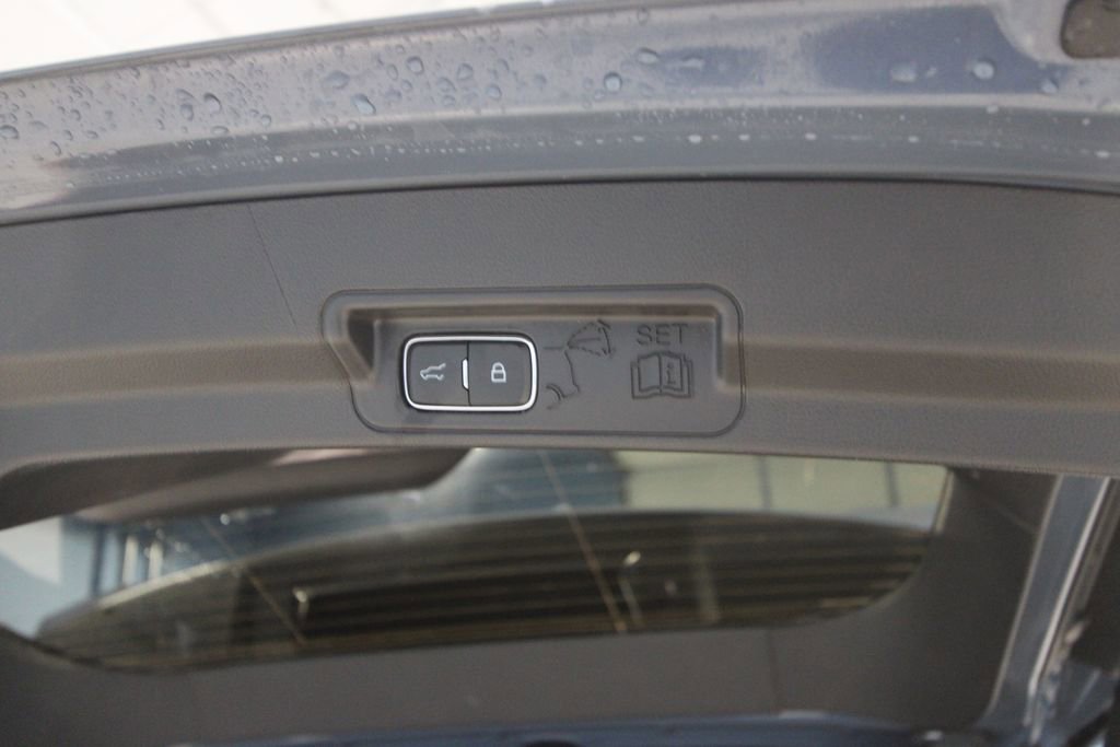 Used 2025 Ford Explorer ST-Line image 42