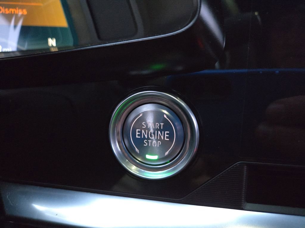 Used 2022 Chevrolet Corvette Stingray Coupe w/ Z51 Performance Package image 22