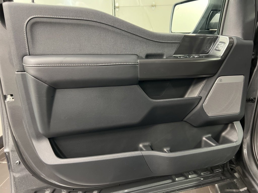 New 2026 Ford F150 Lariat w/ Equipment Group 501A Mid image 32