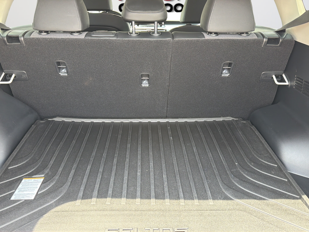 Used 2023 Kia Seltos S FWD image 16