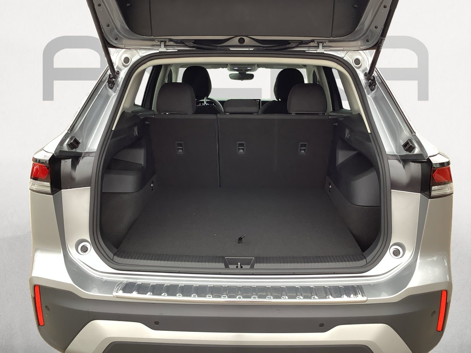New 2026 Volkswagen Tiguan S FWD image 10
