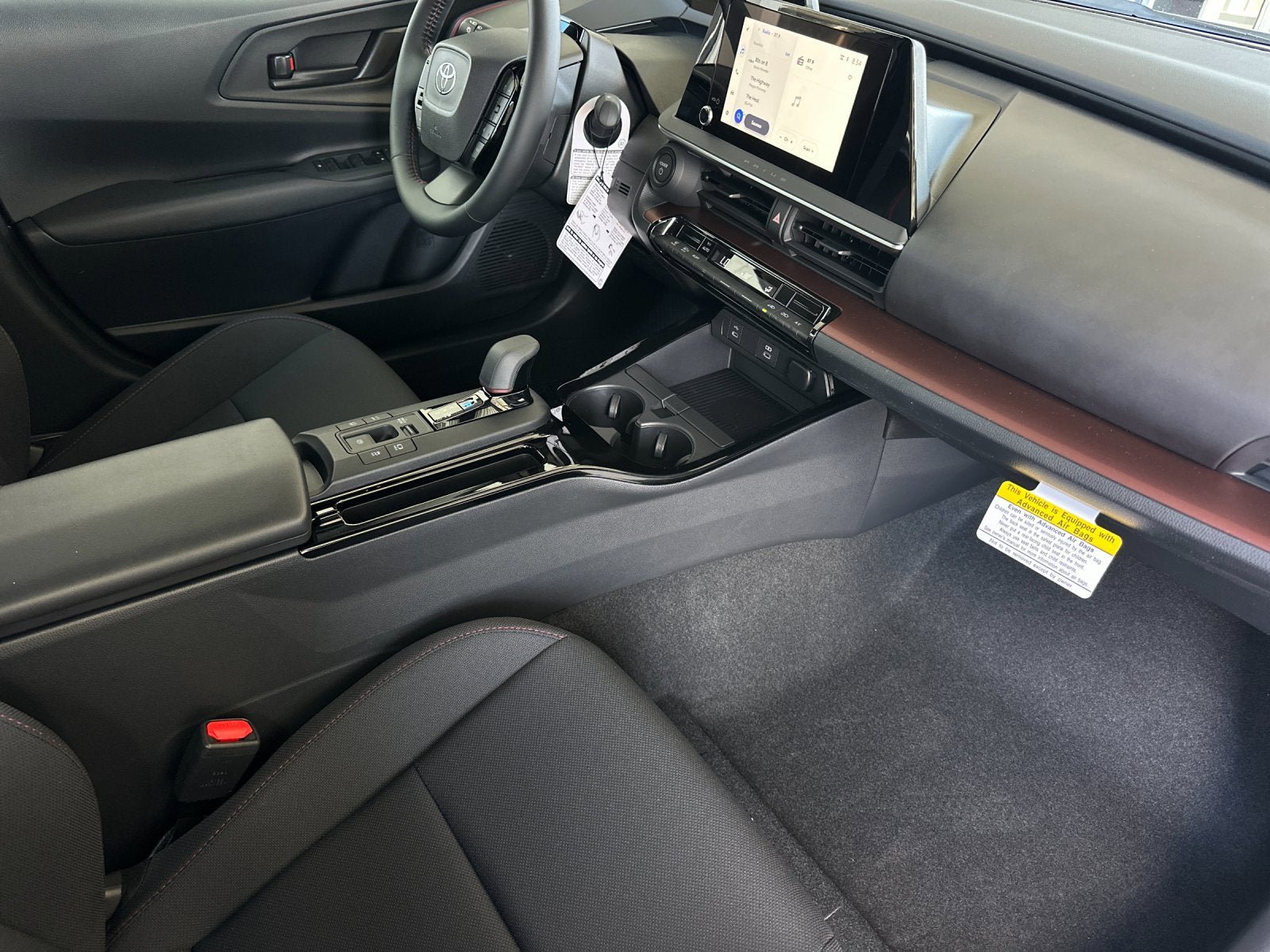 New 2026 Toyota Prius Plug-In Hybrid FWD image 15