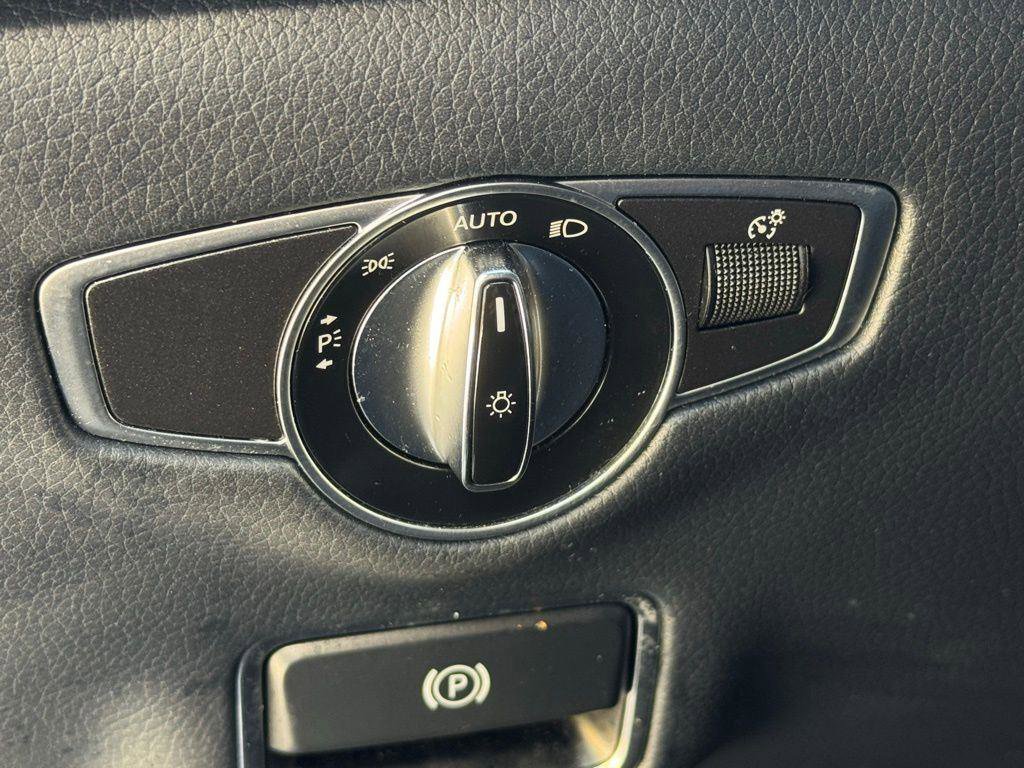 Used 2019 Mercedes-Benz S 560 4MATIC Sedan w/ AMG Line Exterior image 33