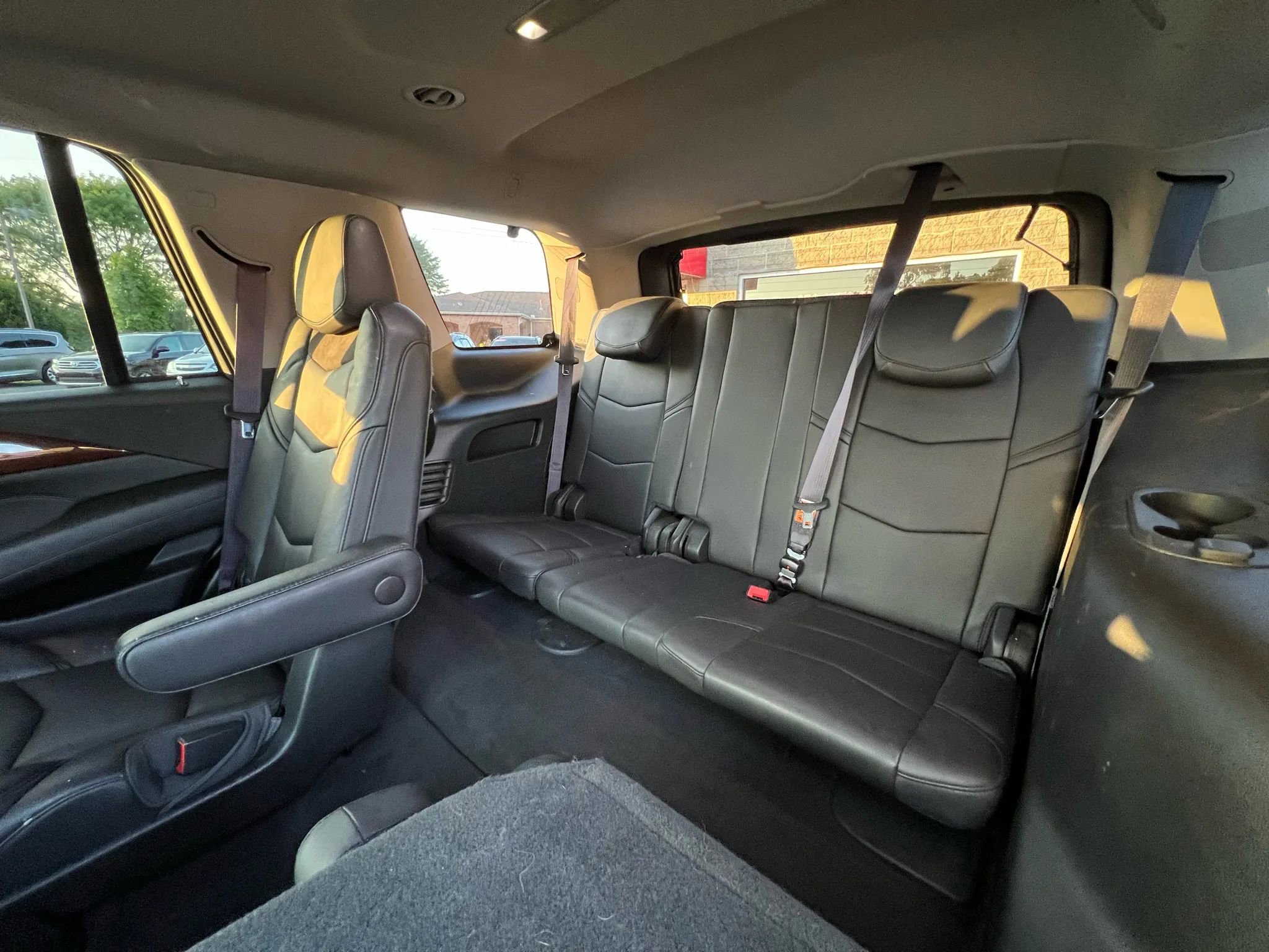 Used 2017 Cadillac Escalade Premium Luxury image 27