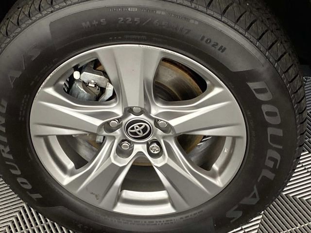 Used 2024 Toyota RAV4 XLE image 26