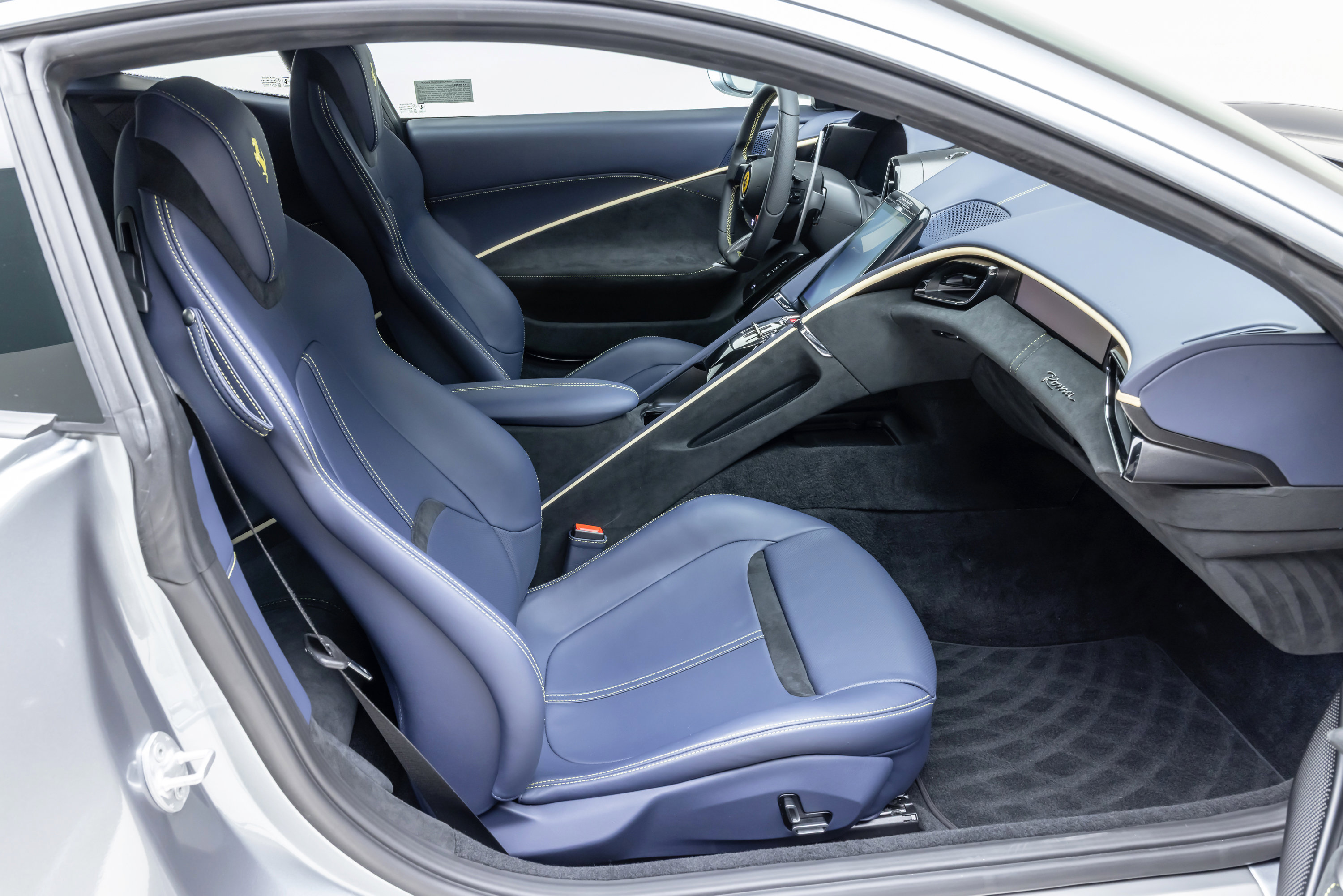 Used 2023 Ferrari Roma RWD image 87