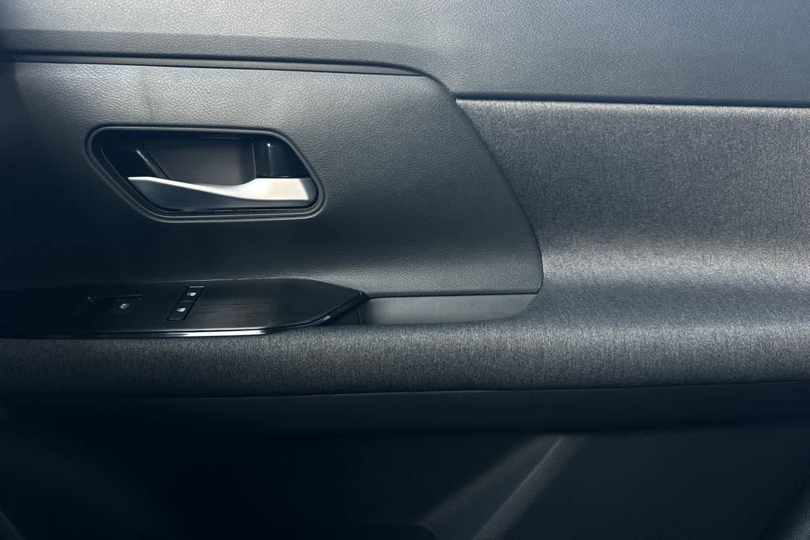 New 2026 Nissan Kicks SV FWD image 19