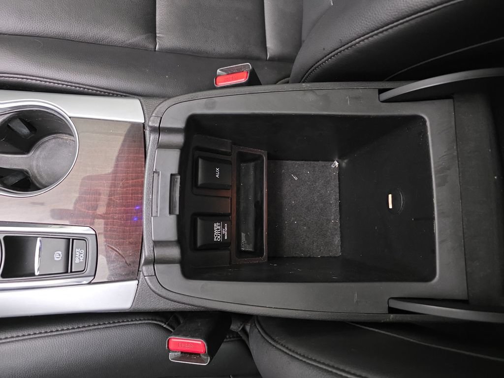 Used 2017 Acura TLX FWD image 21