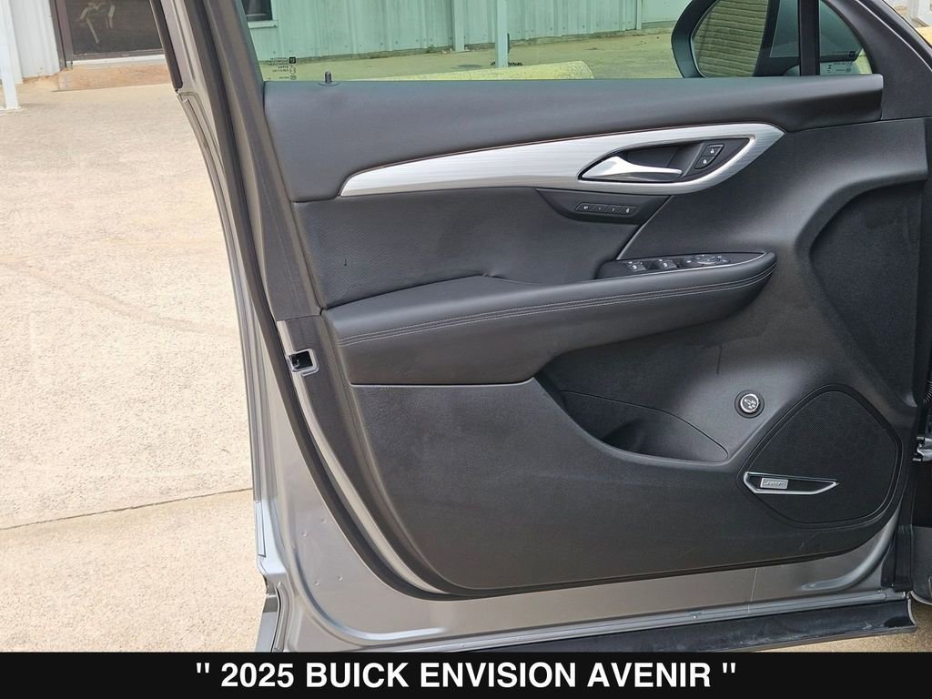 Used 2025 Buick Envision Avenir AWD/4WD image 14