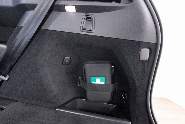 Used 2025 Volvo XC90 B6 Plus w/ Protection Package Premier image 38