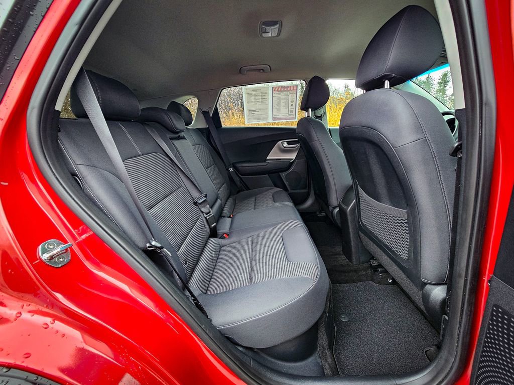 Used 2019 Kia Niro LX image 32