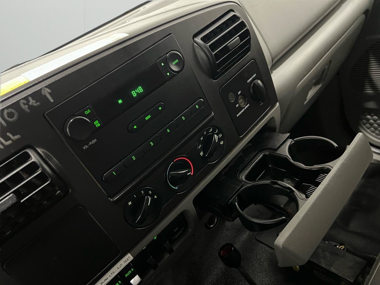 Used 2007 Ford F450 2WD Regular Cab Super Duty image 35