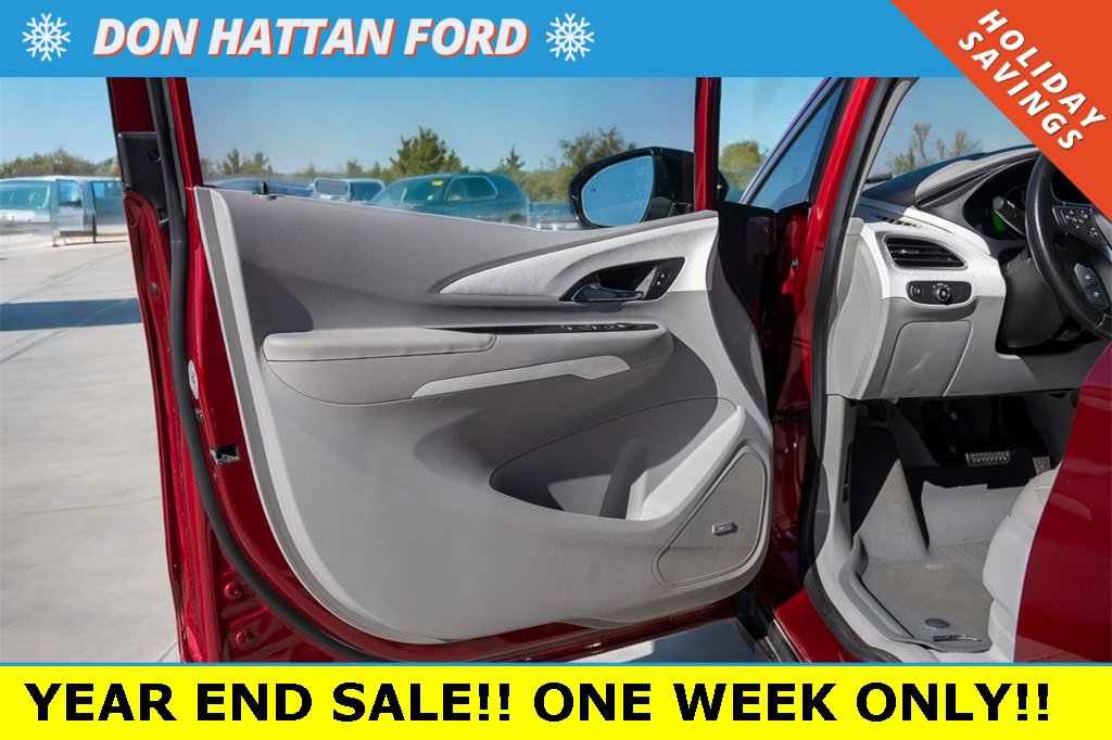 Used 2020 Chevrolet Bolt Premier w/ Infotainment Package image 15