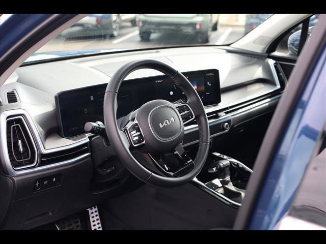 Used 2025 Kia Sorento SX image 6
