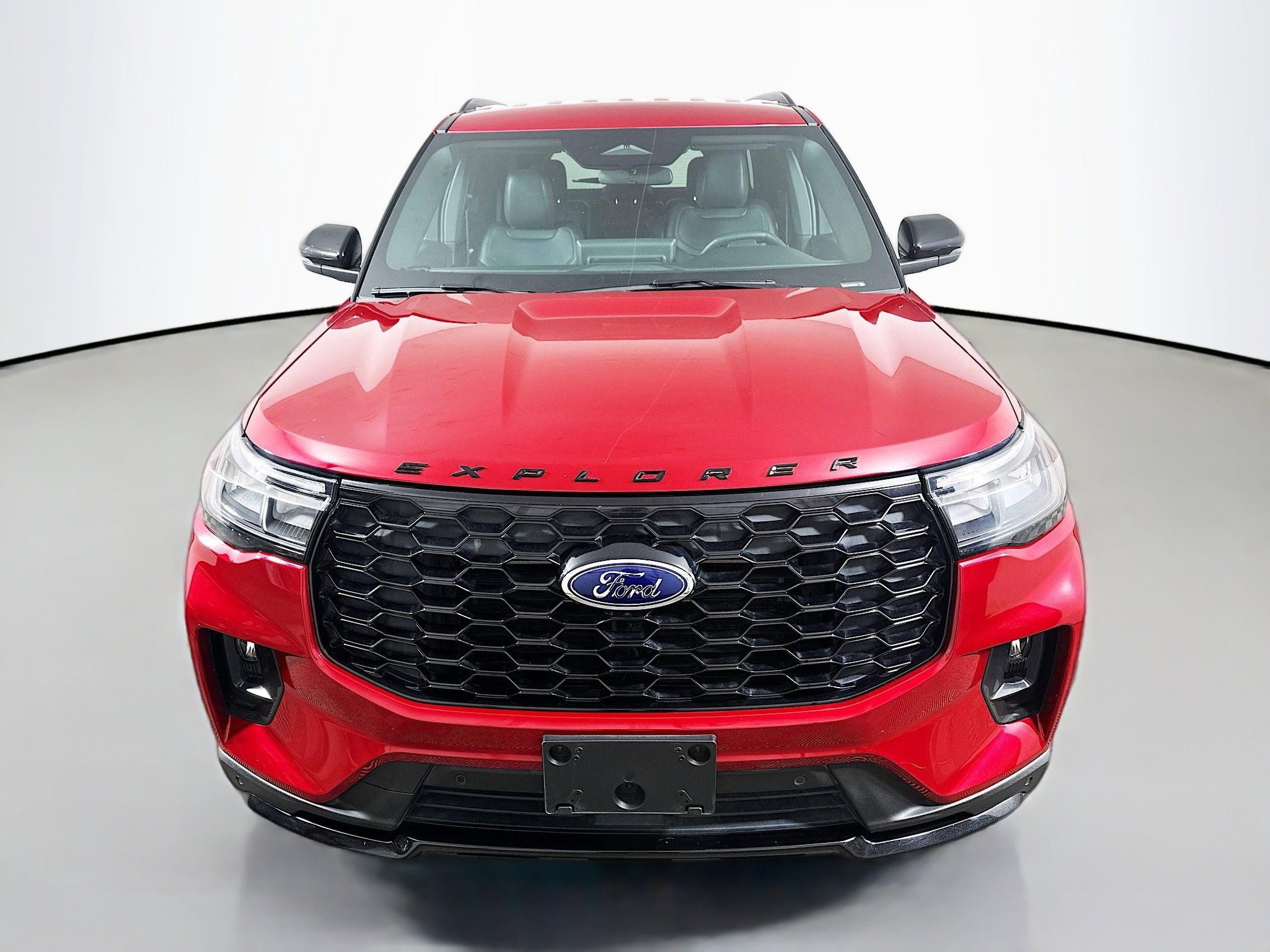 Used 2025 Ford Explorer ST-Line w/ ST-Line Street Pack AWD/4WD image 2