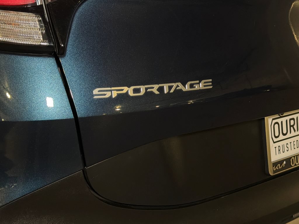 Certified 2023 Kia Sportage EX AWD/4WD image 5