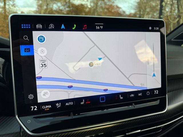 Used 2025 Volkswagen Golf R Black Edition image 28