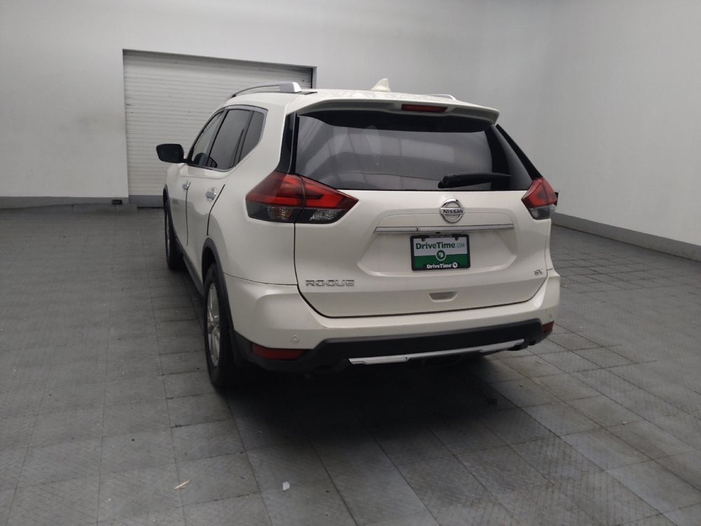 Used 2020 Nissan Rogue SV FWD image 5