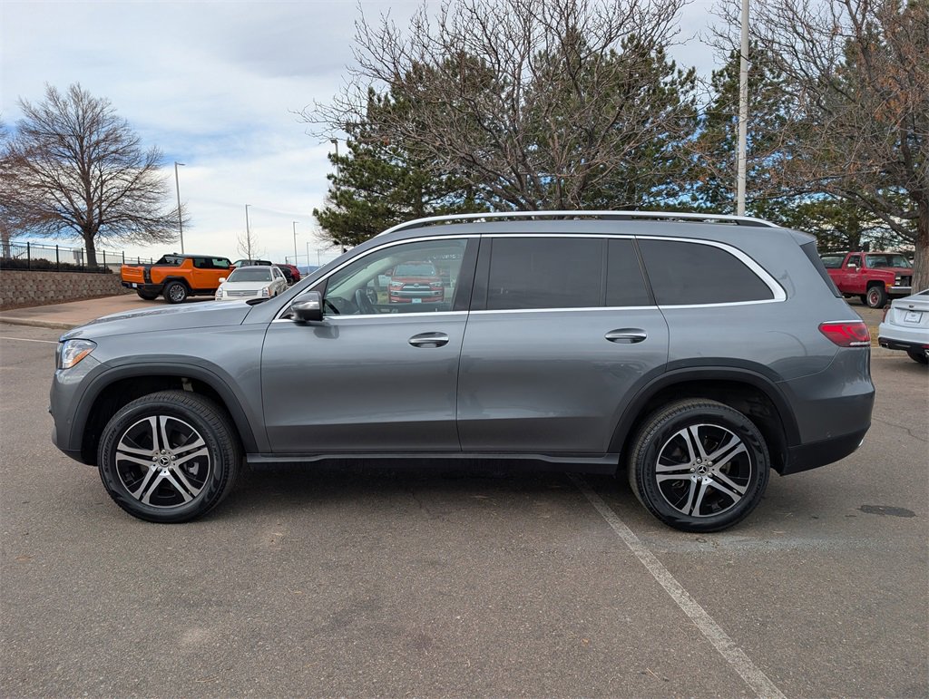 Used 2022 Mercedes-Benz GLS 450 4MATIC image 2