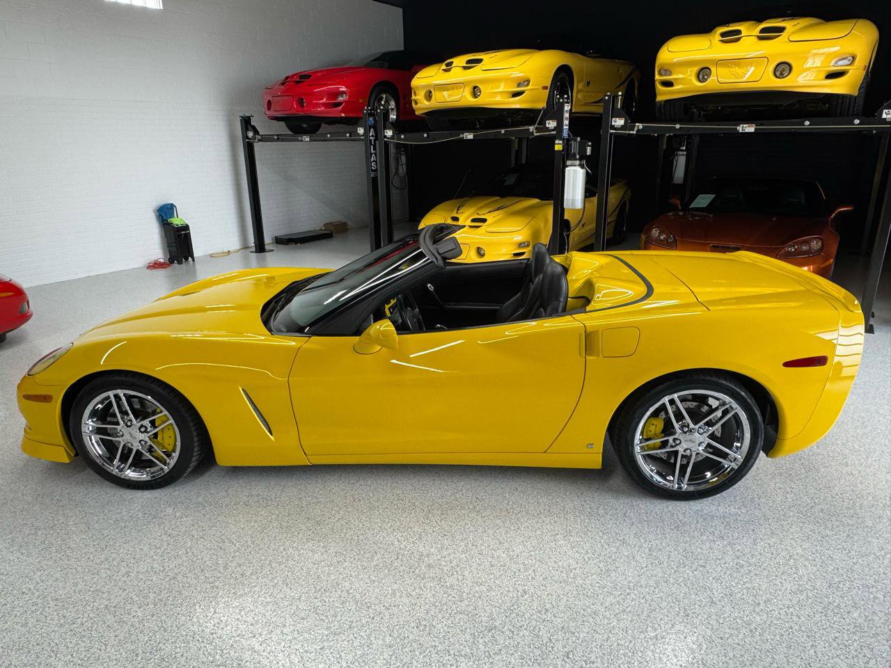 Used 2006 Chevrolet Corvette Convertible w/ Preferred Equipment Group image 8