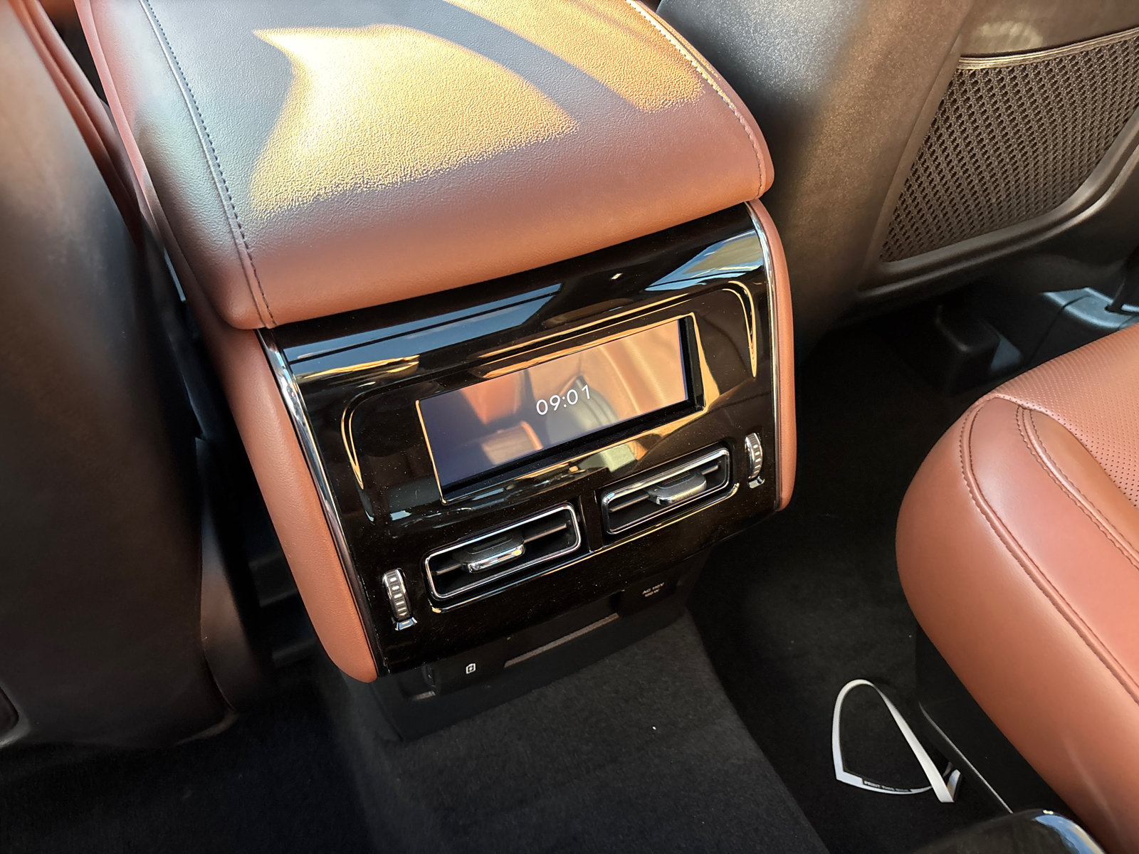 New 2027 Lincoln Aviator Reserve AWD/4WD image 30