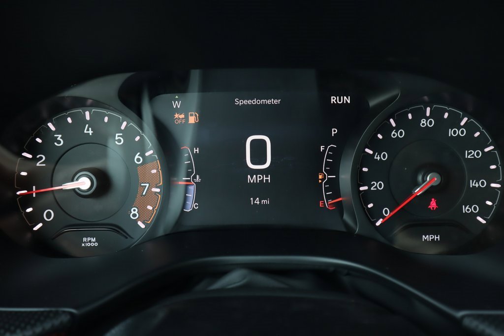 New 2025 Jeep Compass Trailhawk w/ Sun & Sound Group image 4