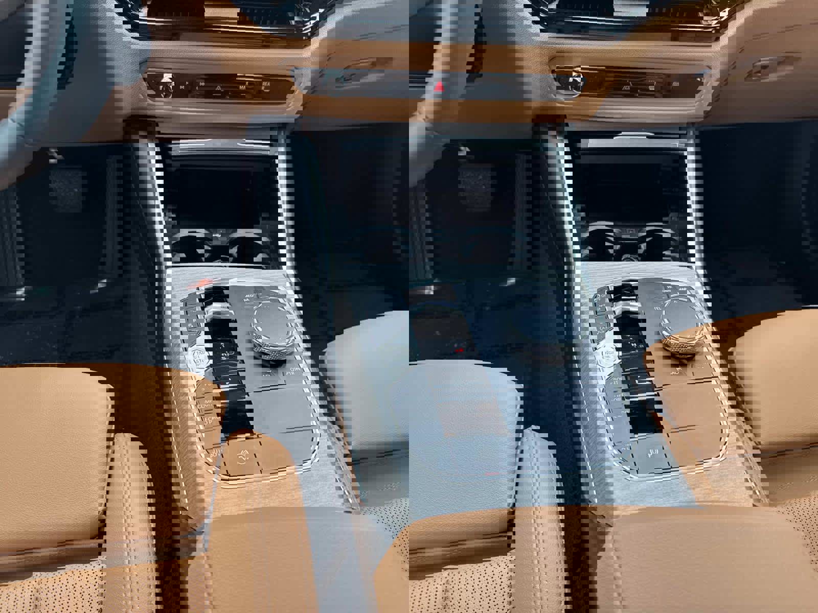 Certified 2025 BMW 330i Sedan w/ Premium Package image 17