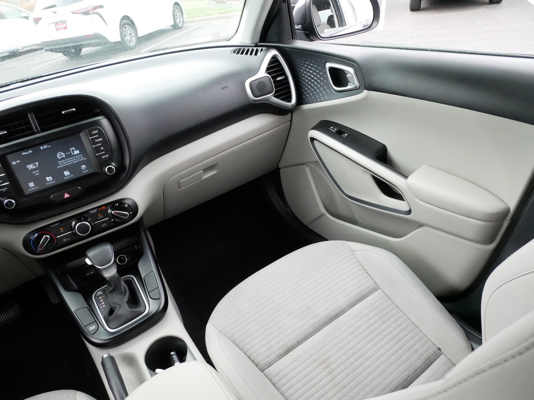 Used 2020 Kia Soul S FWD image 11