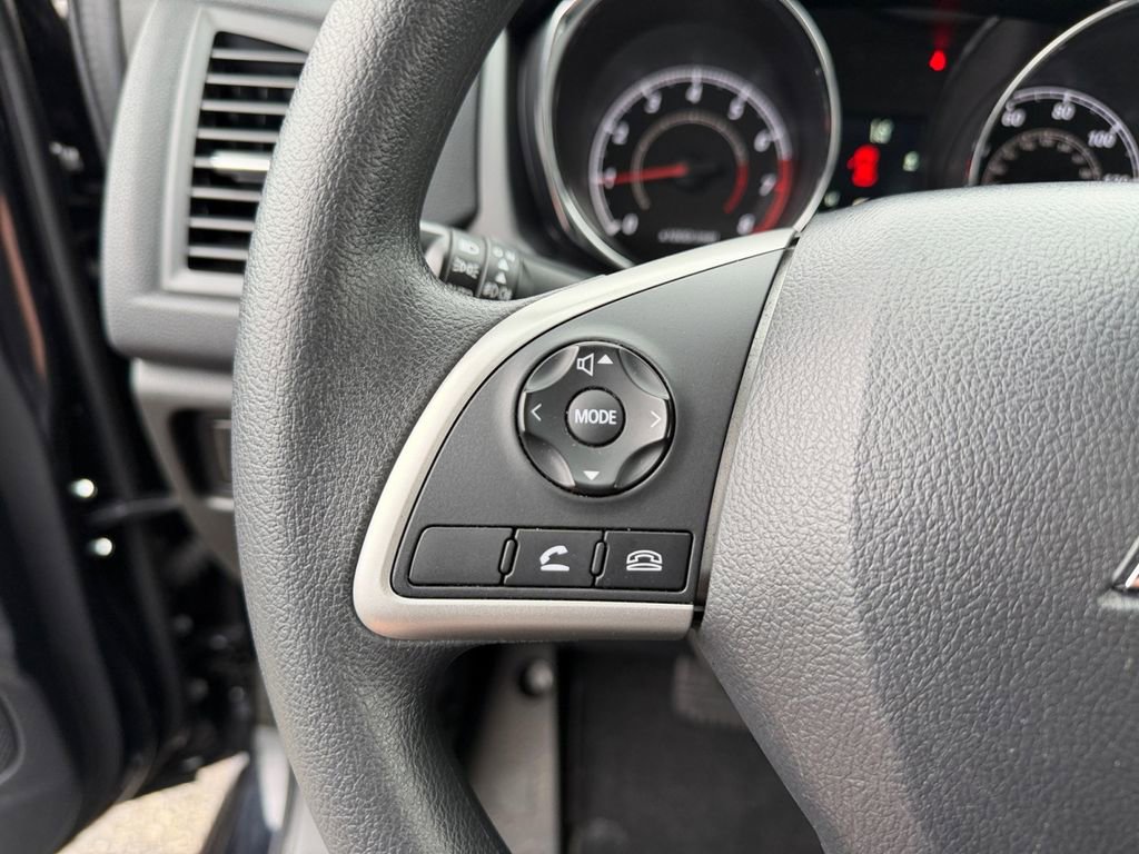 Used 2024 Mitsubishi Outlander Sport ES AWD/4WD image 30