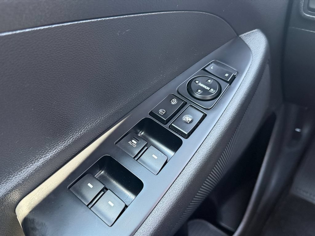 Used 2018 Hyundai Tucson Sport w/ Cargo Package AWD/4WD image 19