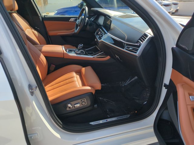 Used 2021 BMW X7 M50i w/ Executive Package AWD/4WD image 24