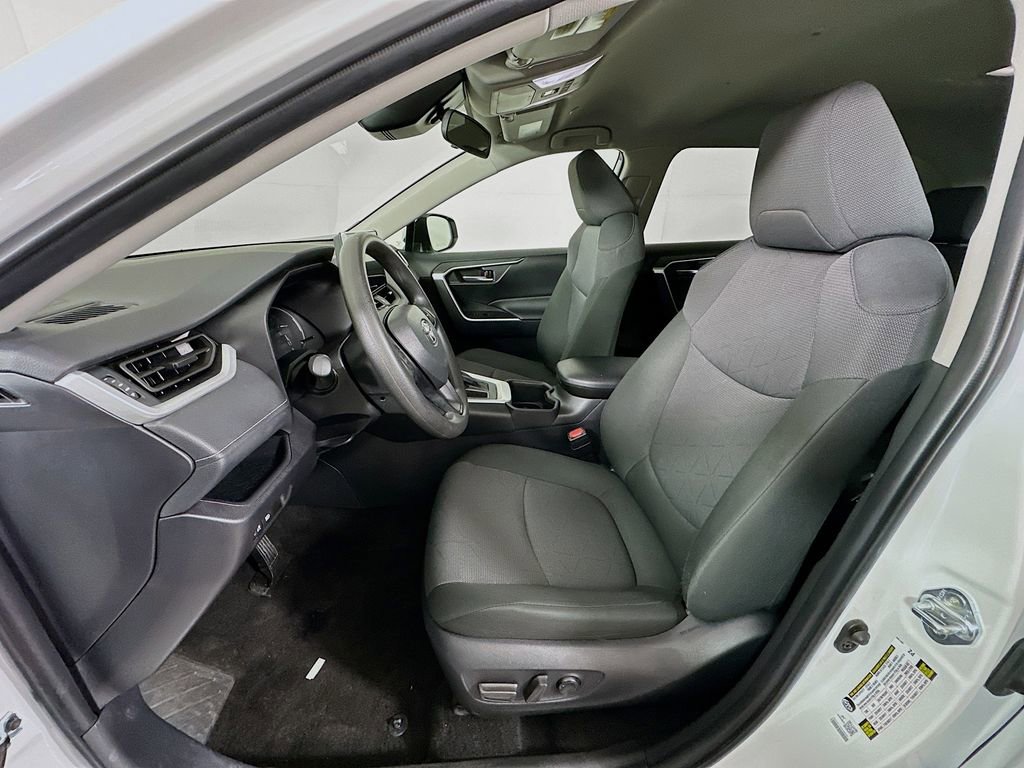 Certified 2025 Toyota RAV4 XLE image 21