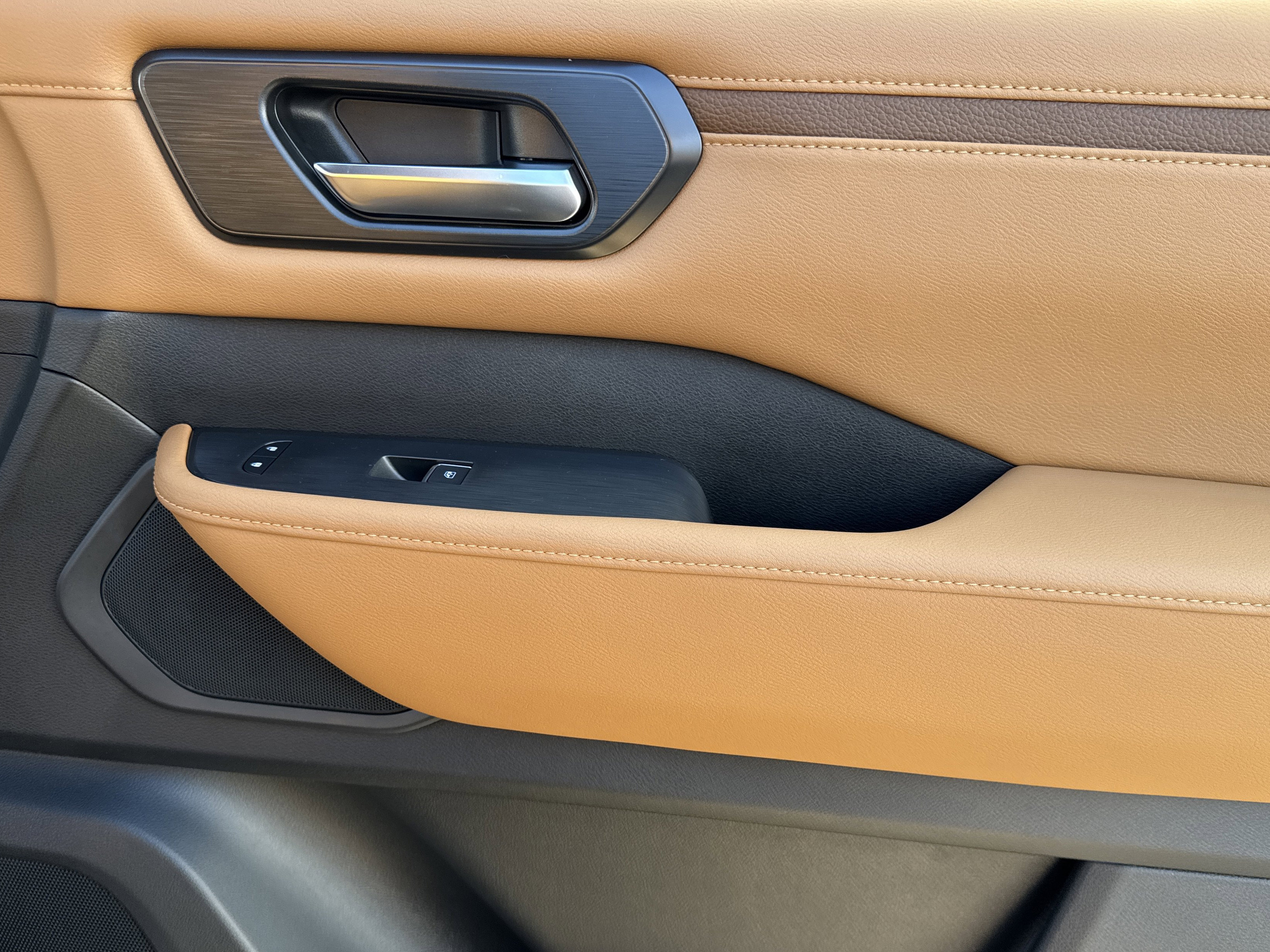 New 2026 Nissan Armada SL w/ Captain's Chari Seat Package image 23