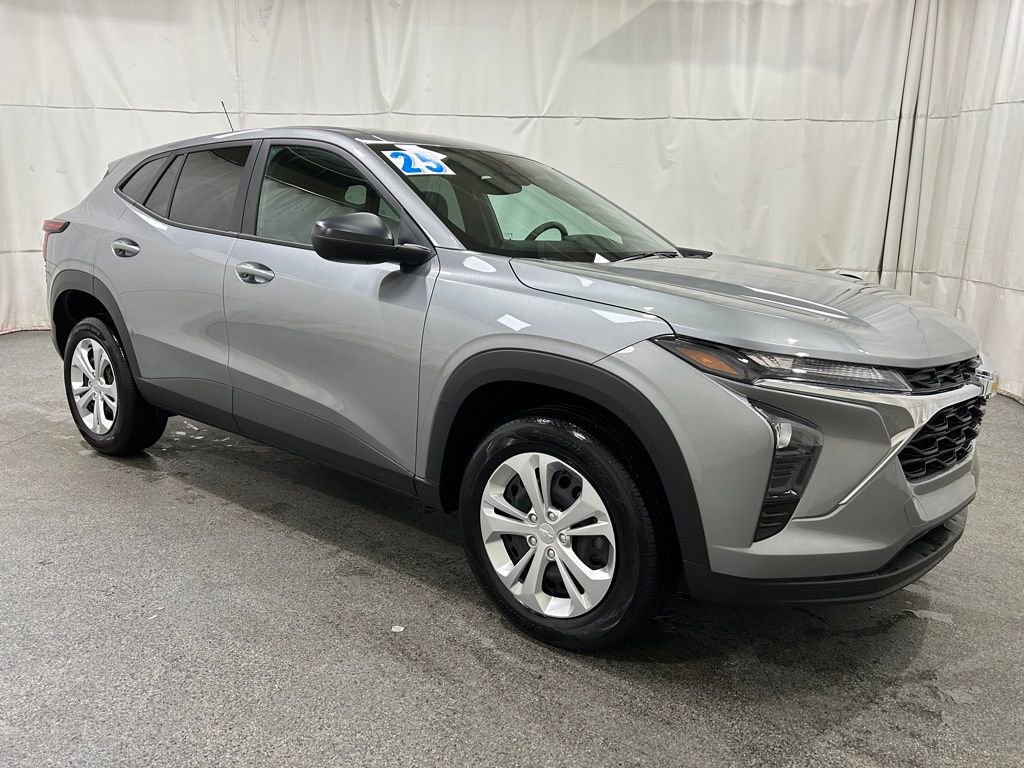 Used 2025 Chevrolet Trax LS w/ Driver Confidence Package