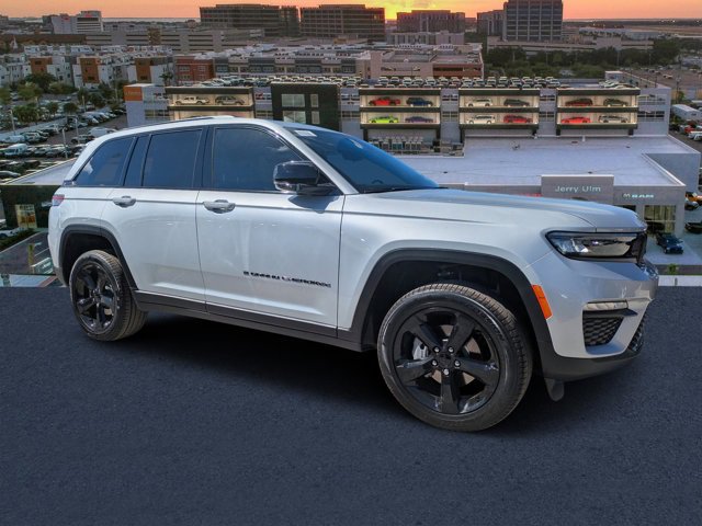 New 2025 Jeep Grand Cherokee Limited w/ Black Appearance Package