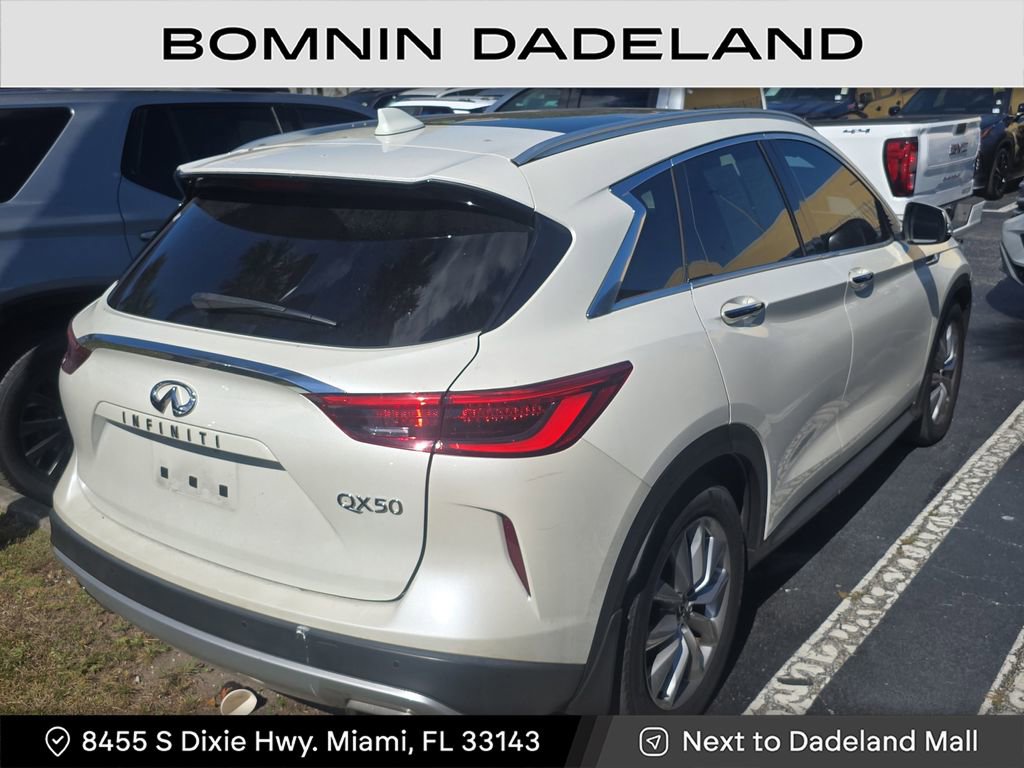 Used 2020 INFINITI QX50 Luxe w/ Navigation Package image 4
