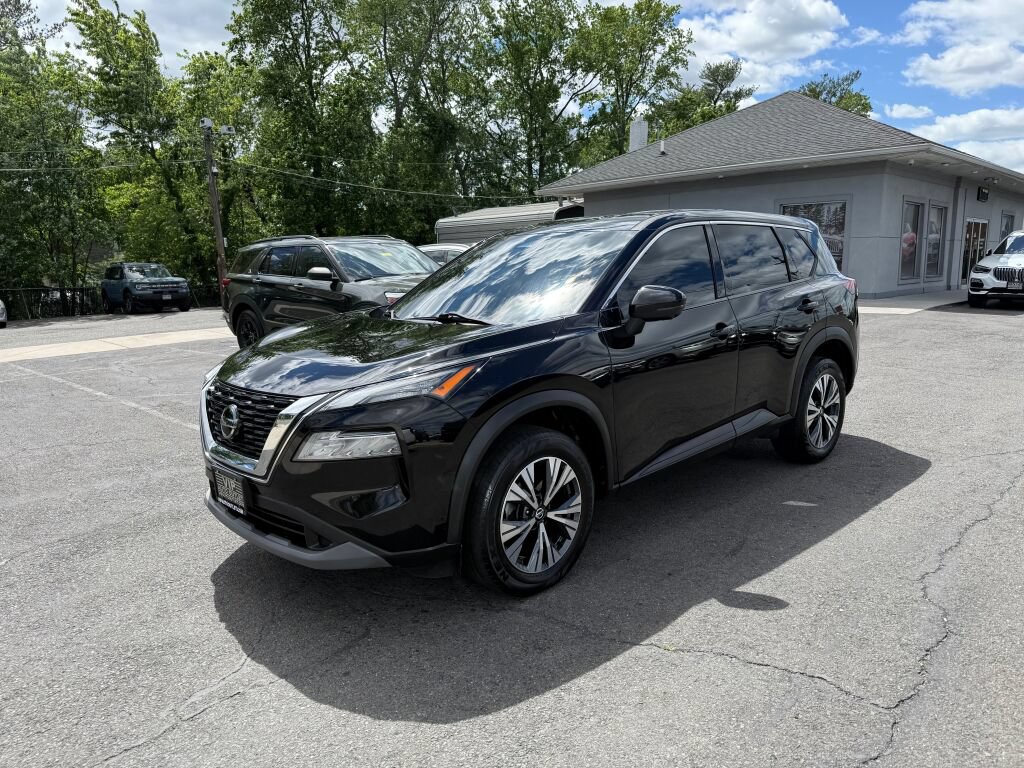 Used 2021 Nissan Rogue SV AWD/4WD image 3