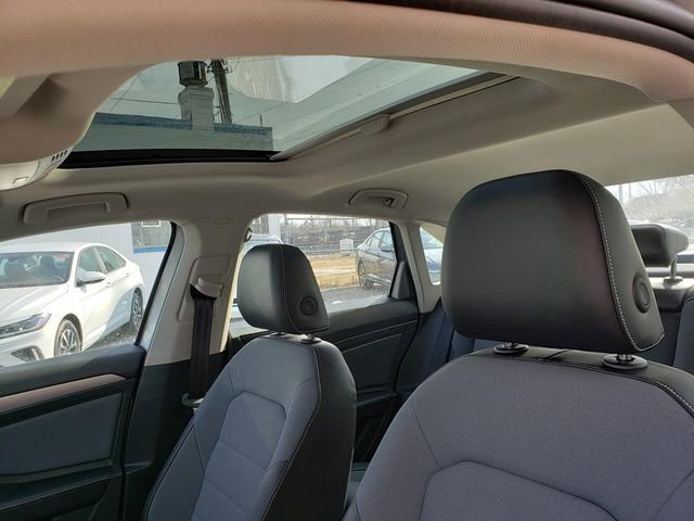 New 2026 Volkswagen Jetta SE image 7