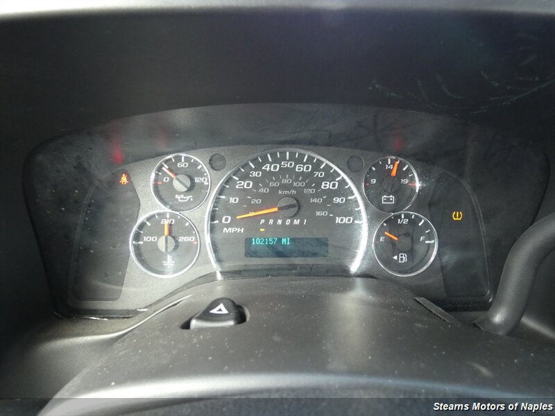 Used 2021 Chevrolet Express 2500 w/ Driver Convenience Package RWD image 24