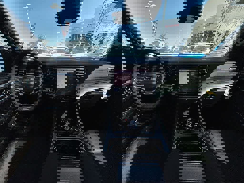 New 2025 Jeep Wagoneer Series II image 16