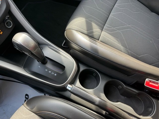 Used 2022 Chevrolet Trax LT w/ LT Convenience Package image 25