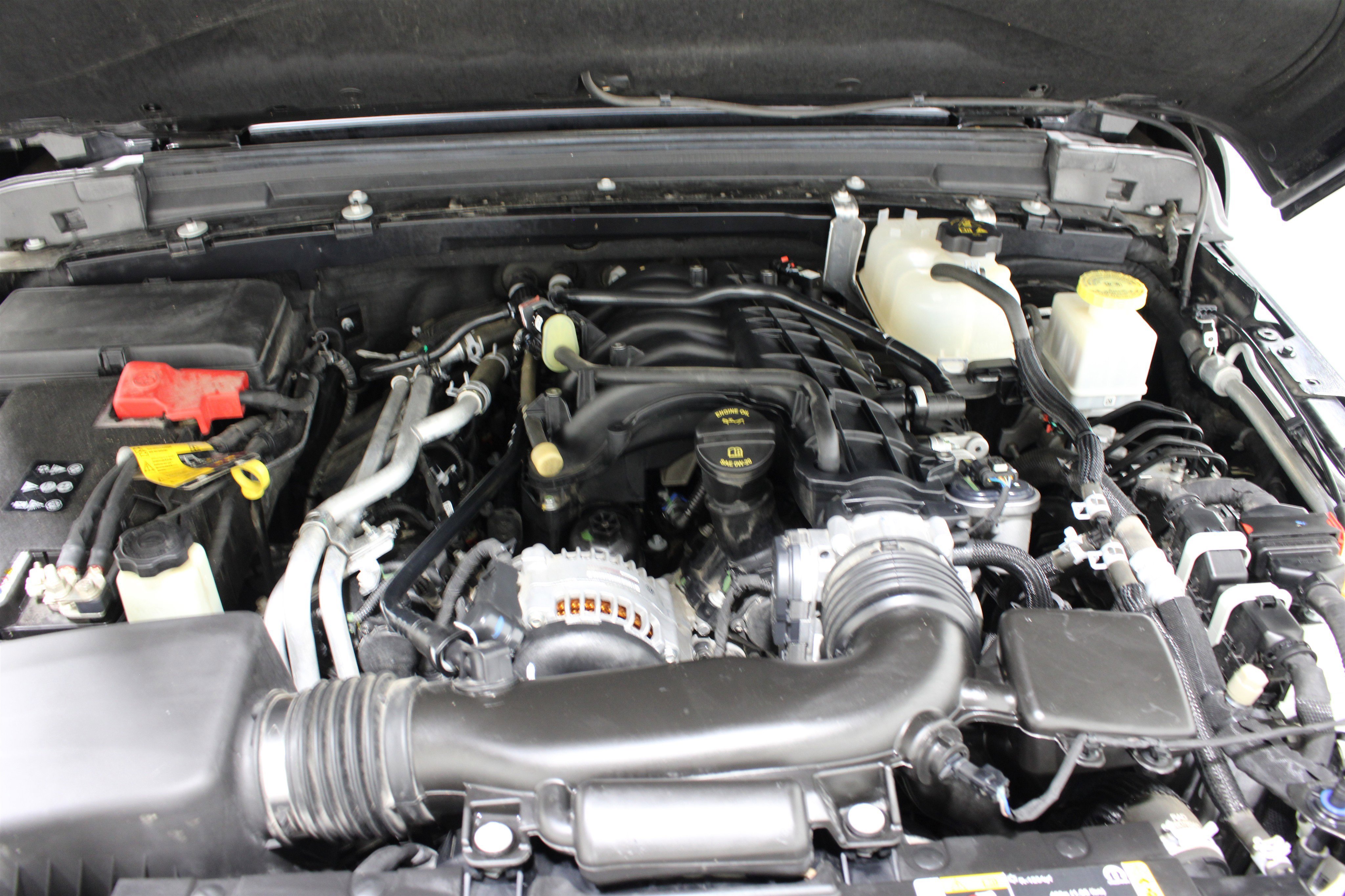 Used 2023 Jeep Gladiator Mojave w/ Cold Weather Group image 41