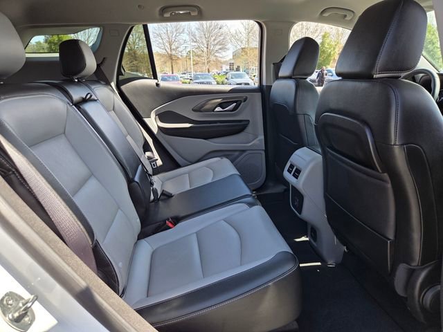 Used 2023 GMC Terrain SLT w/ Tech Package image 17