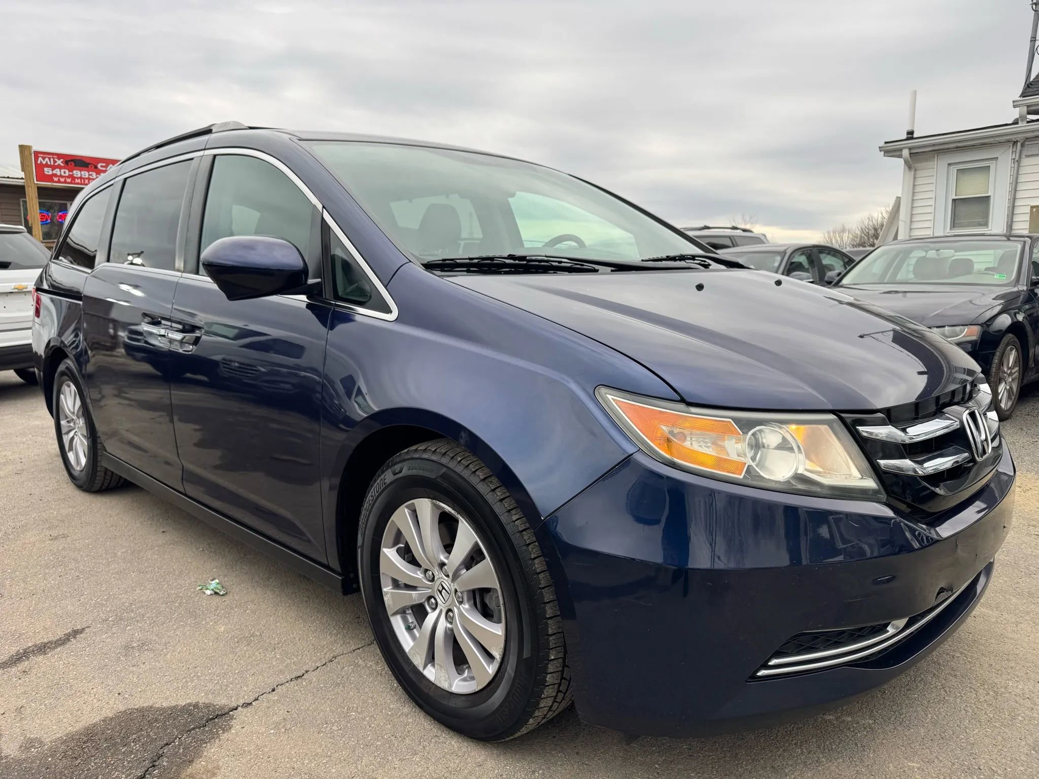 Used 2015 Honda Odyssey EX image 2